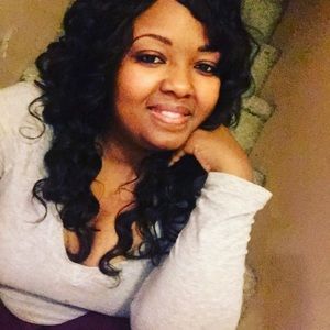 Meet your Posher, Kelli